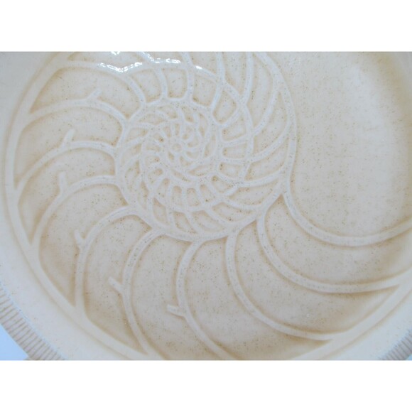 Franciscan Sea Sculptures Sand "The Nautilus" Set Of Two 10 1/2" Dinner Plates - Picture 8 of 13